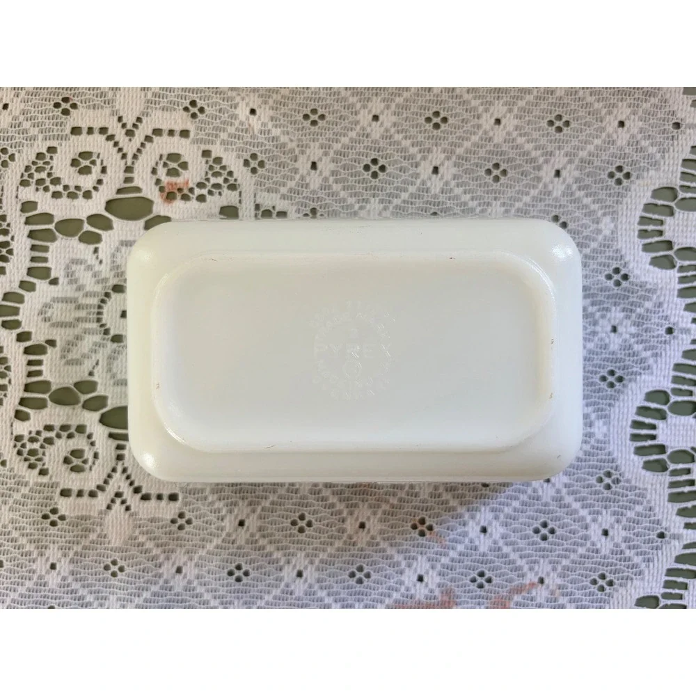 Pyrex vintage butterprint